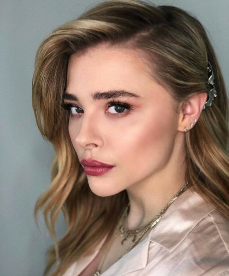 Chloe Grace Moretz photo 376