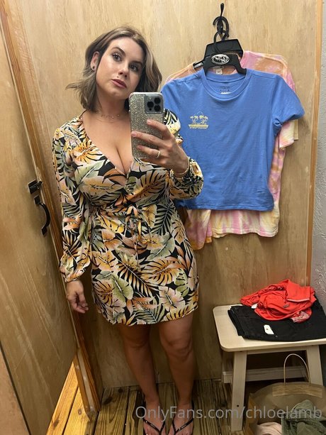 Chloe Lamb photo 60