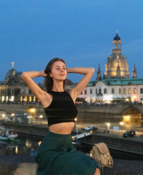 Chloe Leafs photo 17