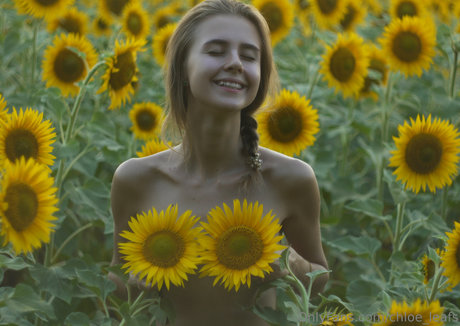 Chloe Leafs photo 69