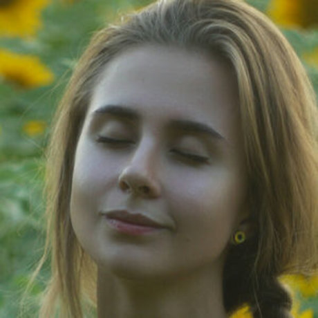 Chloe Leafs photo 93