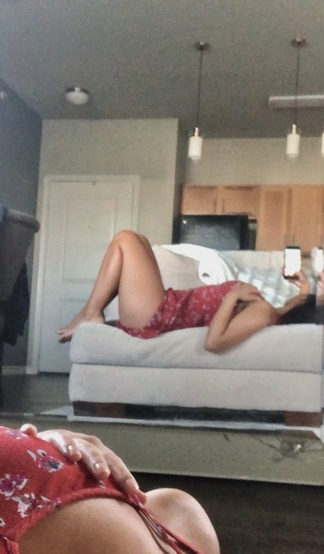 Chloe Medina photo 32