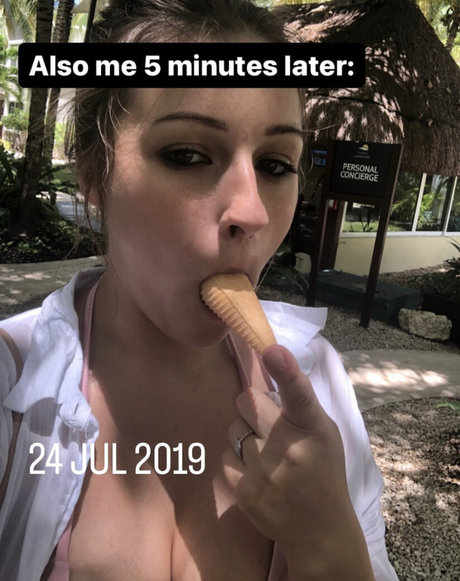 Chloe Smart photo 18
