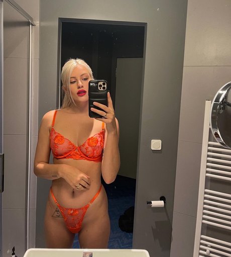 Chloe Verhagen photo 19