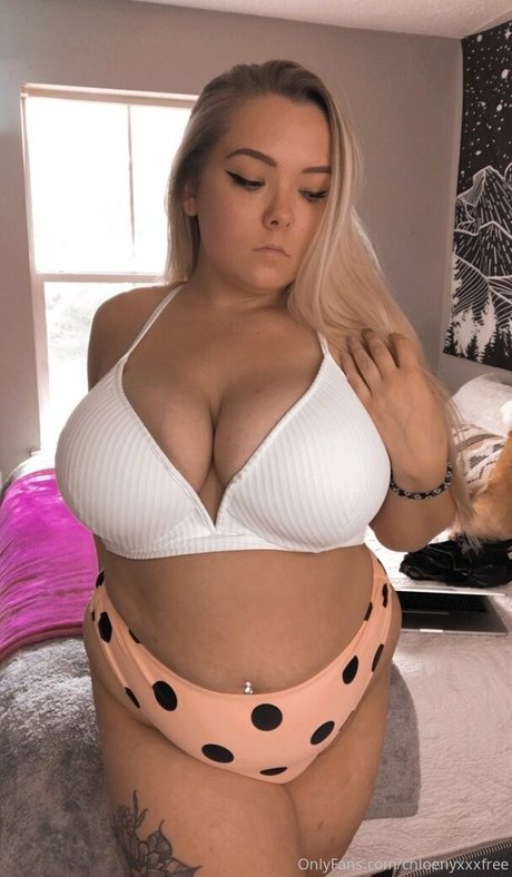 Chloenyxxx420 photo 10