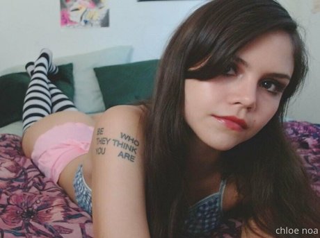 Chloes_freepage.inactive photo 6