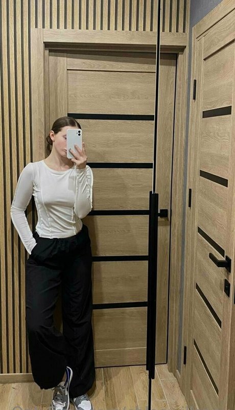 Chloewillsonx photo 4