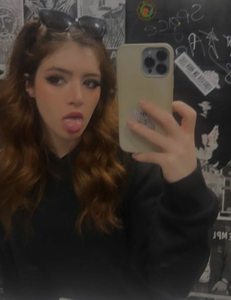 Chrissy Costanza photo 72