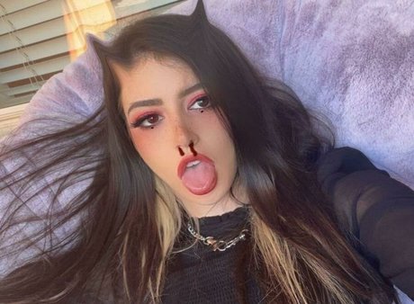 Chrissy Costanza photo 99