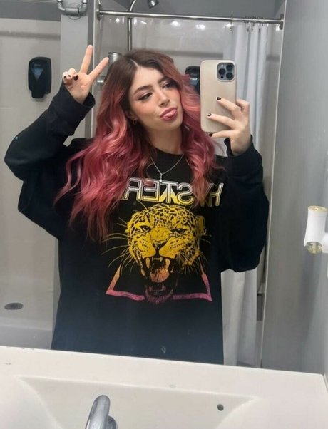 Chrissy Costanza photo 102