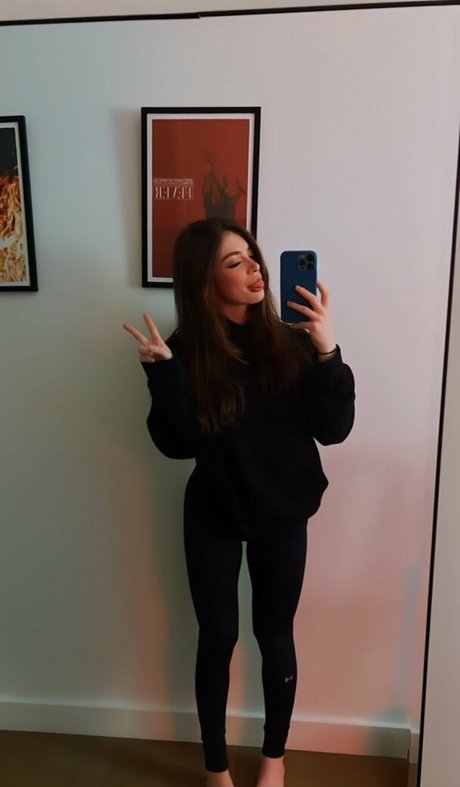 Chrissy Costanza photo 104