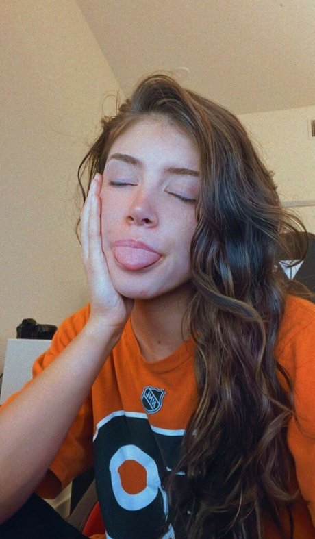 Chrissy Costanza photo 107