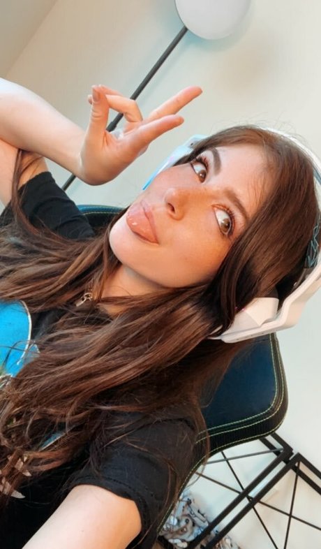 Chrissy Costanza photo 113