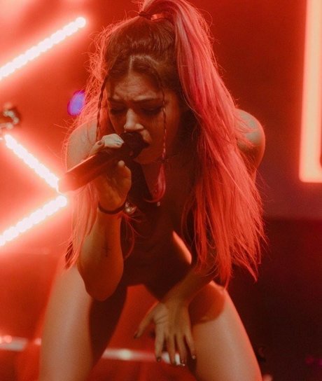 Chrissy Costanza photo 119