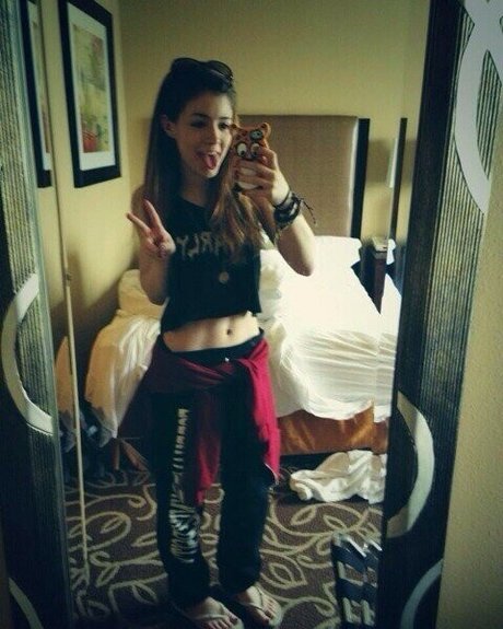 Chrissy Costanza photo 120