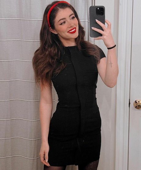 Chrissy Costanza photo 149