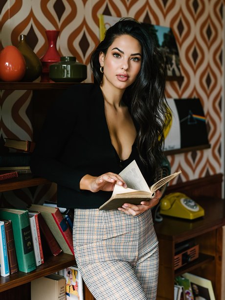 Christen Harper photo 298