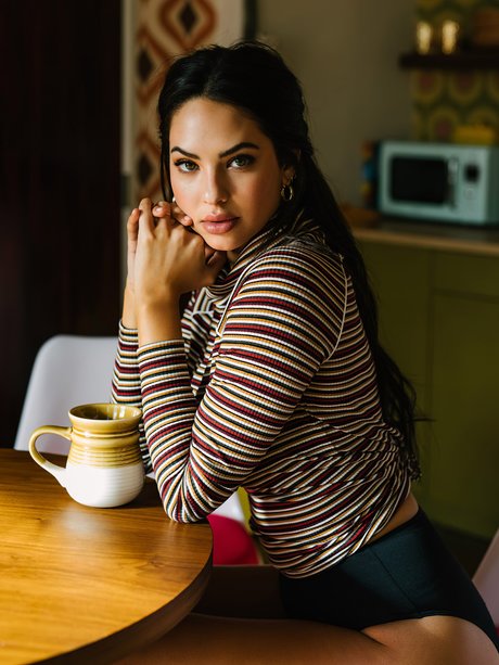 Christen Harper photo 300