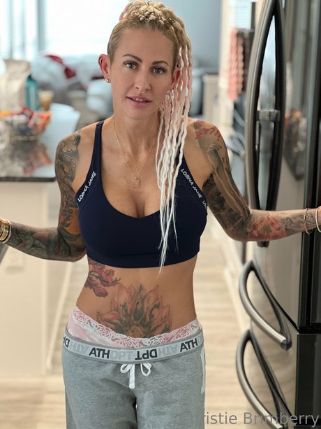 Christie Brimberry photo 315