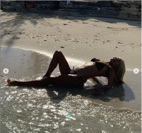 Christie Brinkley photo 70