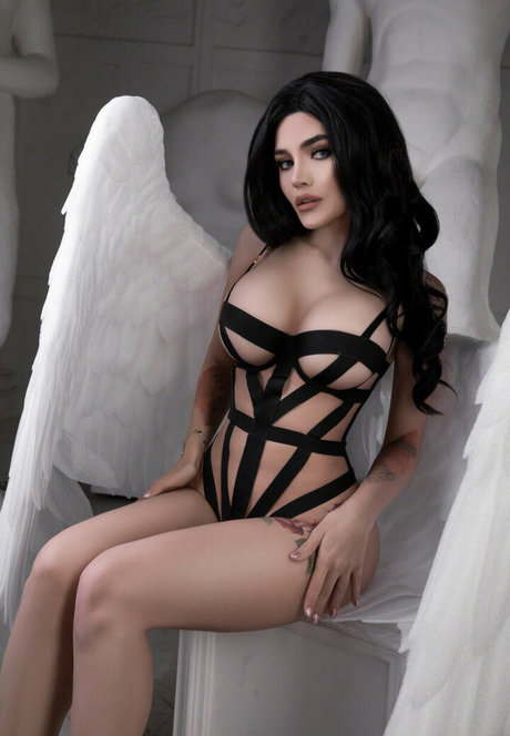 Christina Fink photo 938