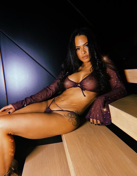 Christina Milian photo 15