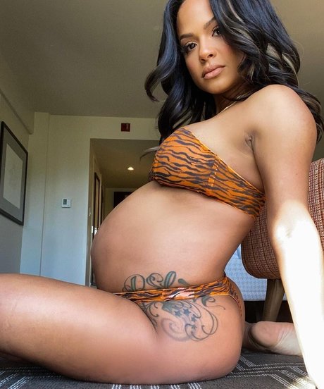 Christina Milian photo 21
