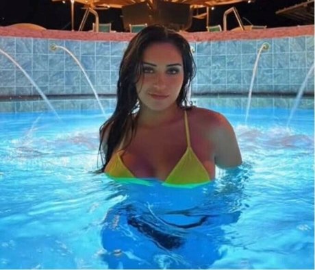 Christina Roki photo 8