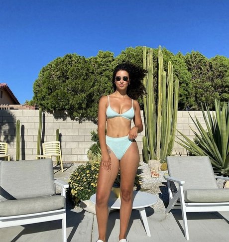 Christina Santini photo 8
