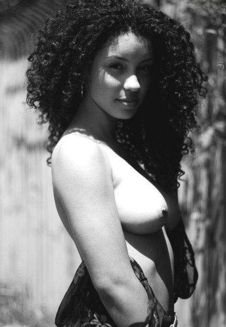 Christina Santini photo 10