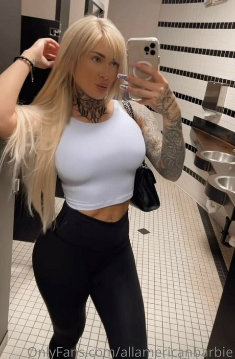 Christina Savoy photo 160