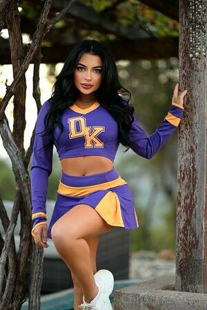 christinaenaa photo 9