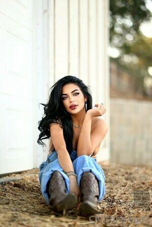 christinaenaa photo 11