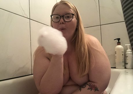 Chubbyhannah photo 184