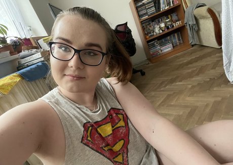Chubbynixiesin photo 19