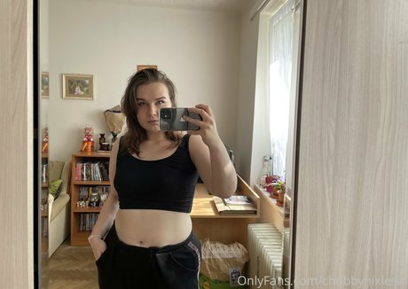 Chubbynixiesin photo 55