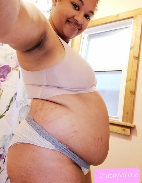 Chubbyvalerie photo 5