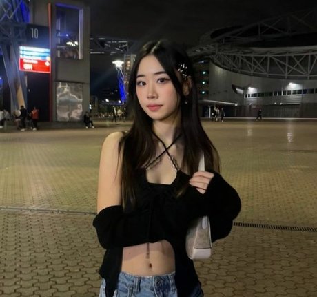 Ciana Yang photo 3