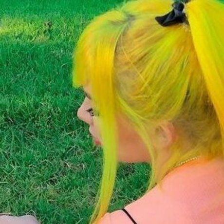Cindy Paola photo 4