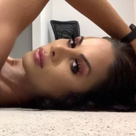 Cinthya Haykchaeli photo 28
