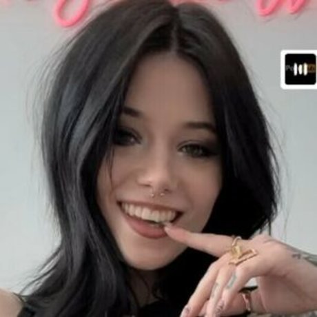 Claire Estabrook photo 31