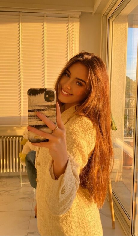 Claire Molin photo 151