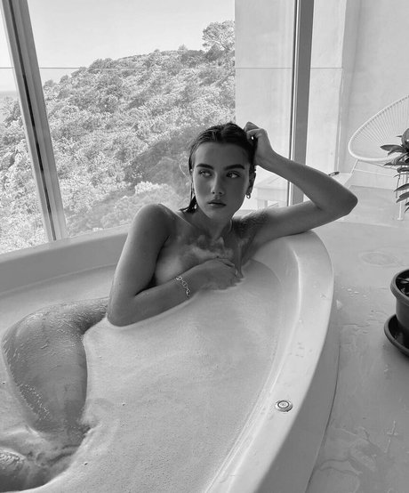 Claire Molin photo 227