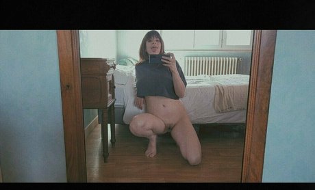 Claire Moulin photo 38