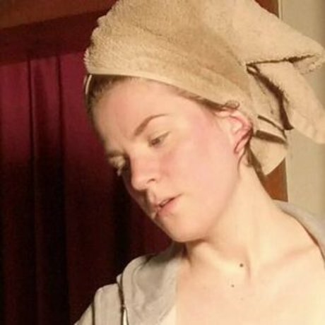 Claire Moulin photo 94