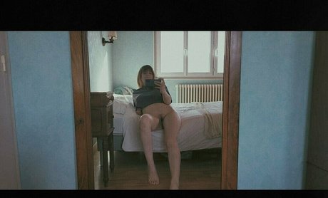 Claire Moulin photo 109