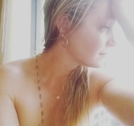 Clare Kramer photo 2