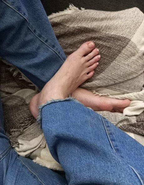 Clarita.feet photo 1