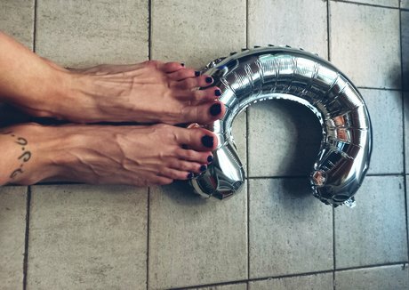 Clarita.feet photo 2