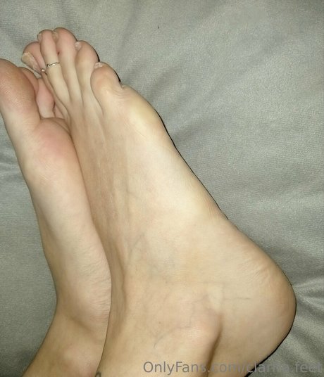 Clarita.feet photo 12